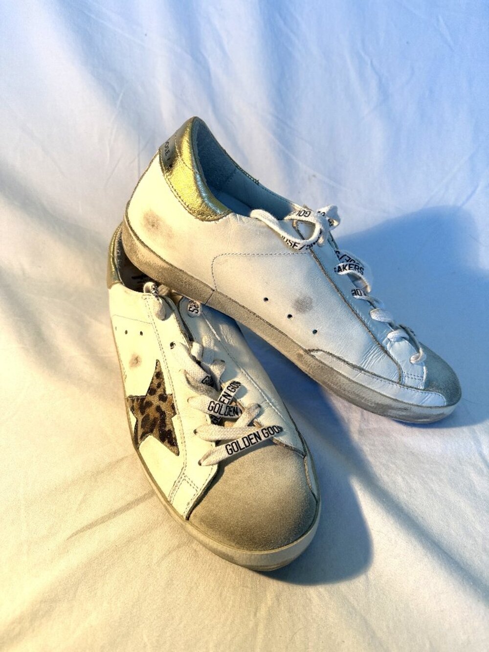 Golden Goose- SZ 38 Wht  Leather Sneakers with Gold Heel and Leopard Star Accent